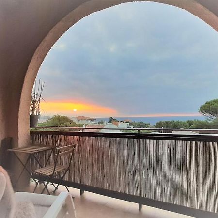 Charmant Appartement Vue Mer A 100M De La Plage. แซงเตกูลฟ์ ภายนอก รูปภาพ