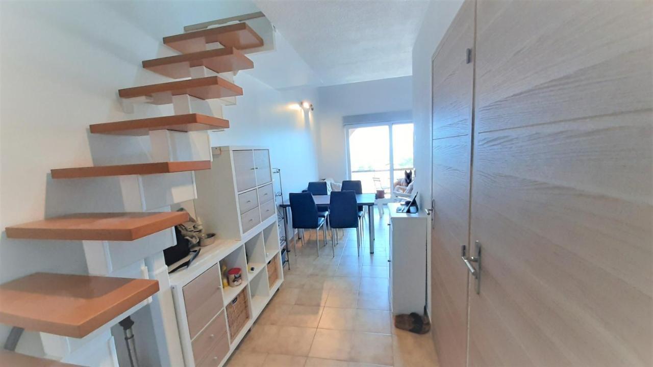 Charmant Appartement Vue Mer A 100M De La Plage. แซงเตกูลฟ์ ภายนอก รูปภาพ